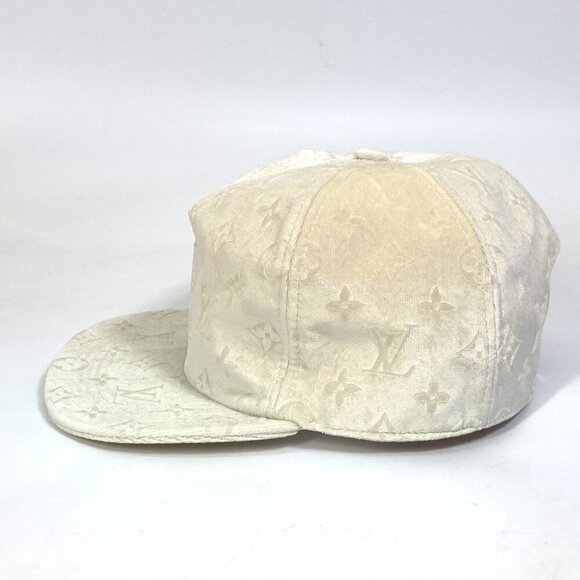 LOUIS VUITTON MP3421 Monogram newsboy velvet hat cap polyester White - Picture 3 of 16